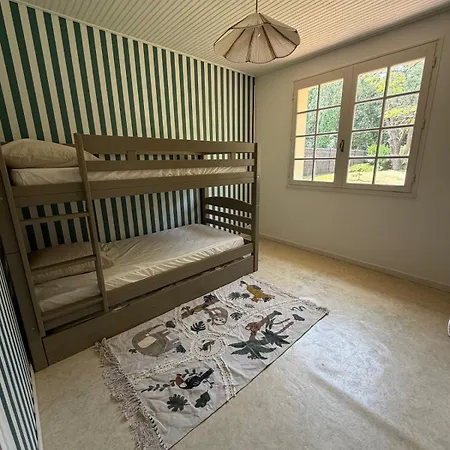 Maison Familiale Proche Avec Jardin